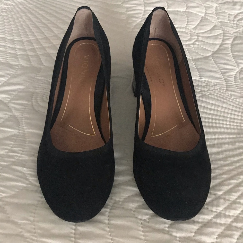 COPY - Almost new Vionic pumps